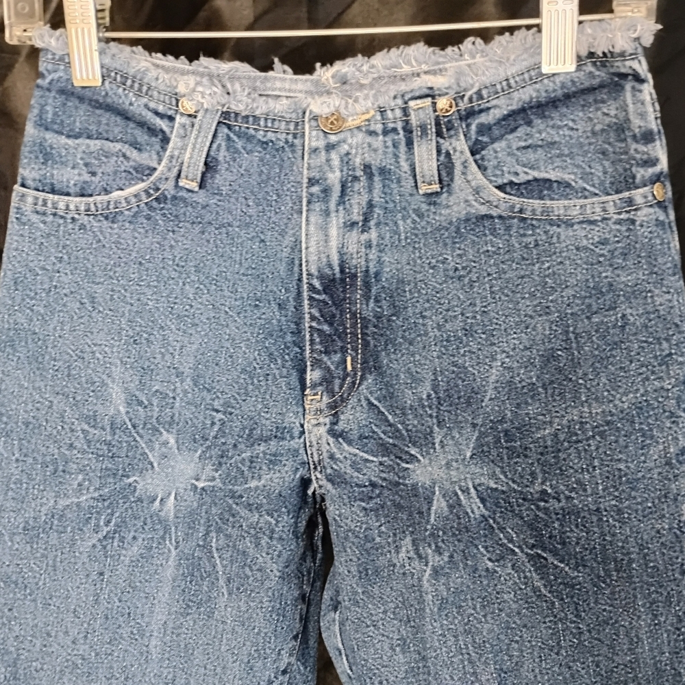 XHILIRATION Distressed Bleached Raw Hem Denim Blue Jeans - Picture 2 of 5